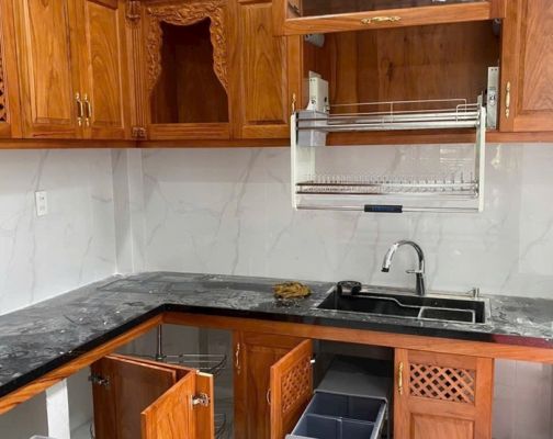 Lưu ngay địa chỉ để mua tủ bếp gỗ gõ đỏ hiện đại TPHCM